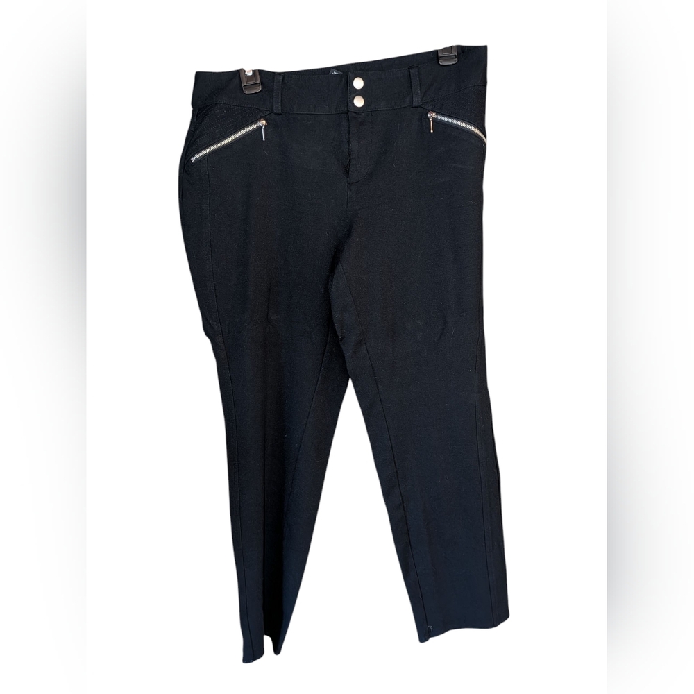 INC International Concepts Black Cropped Pants with Silver Zipper Details